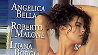 Włoskie gwiazdy porno biorą udział w dzikiej akcji analnej.