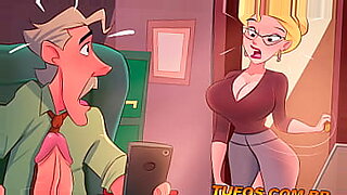 一个性感的熟女在动画视频中被激情地插入。