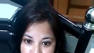 Sensual show en solitario de una milf Sylheti con grandes tetas