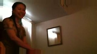 Vidéo en caméra cachée d'un vrai massage chinois avec des mains expertes.