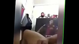 L'incontro appassionato di un giovane gay malese catturato in un video X
