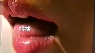 delicious bombshell jonni hennessy pussy fucked hard