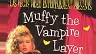 Vampire Muffy menikmati penetrasi ganda yang kasar