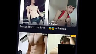 Zwei thailändische Twinks geben sich heißen, sinnlichen Begegnungen hin.