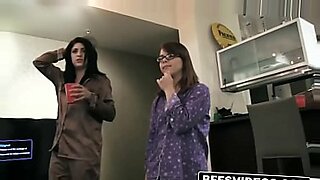 brazzee mom fuck son in kitchen