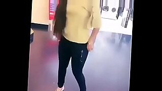 henessy rusian teenager anal partiendole el culito a una rusa