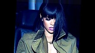 Rihanna's pornodubbel uit 2023 wordt ondeugend met een gespierde dekhengst.