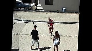 Amerikaanse volleyballer wordt wild in X-video