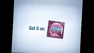 Το προφυλακτικό Durex προσθέτει τριβή και αίσθηση.