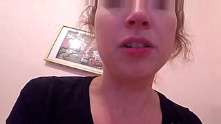 Seks liar di selangkangan Montok dalam video amatir.