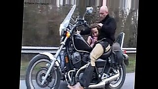 hot ebony booty on motorcycle porn pic