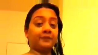 sexy aunty boob show in ganga snan