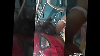 Video seks panas Pooja Shetty membakar hasrat.