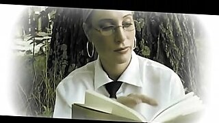 曼尼普尔的挑逗性视频展示了隐藏的性暴力。