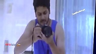 xvideos पर गर्म दृश्यों के लिए जाग जाओ।