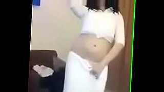 bachho ke samne sexi video