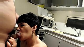 性感的菲律宾女孩Mag Nanay在YouTube上拍摄性爱录像带
