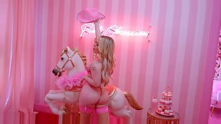 Barbie tóc vàng dễ thương bị đụ vào mông và âm hộ