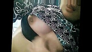 awek jilbab porn