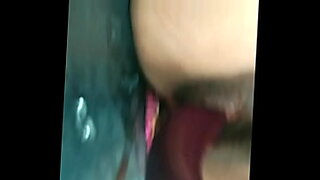 south indian auntys pussy licked inside the saree and getting water from pussy5