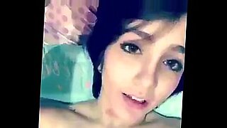 Seorang pria muda gay Saudi mengalami seks anal yang penuh gairah dengan atasan yang berpengalaman.