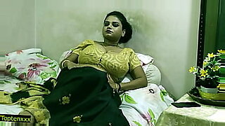 Video viral kecantikan Bangladeshi yang sensual dan memikat.