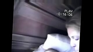 I video di sesso trapelati dall'auto di Muliro Garden mostrano incontri caldi.