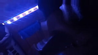El salvaje paseo anal de Think Zungu en un video porno caliente.