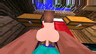 Jenny Minecraft menjadi nakal dengan massa seks telanjang.